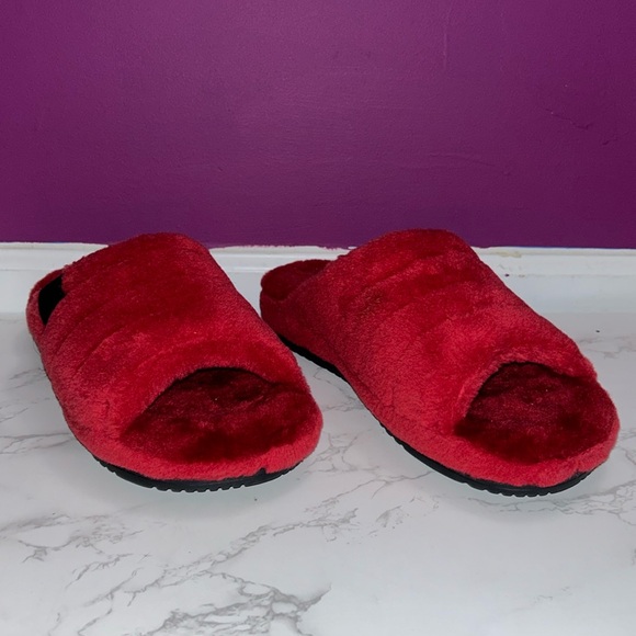MENS UGG Fluff You Red Slippers - Picture 5 of 10